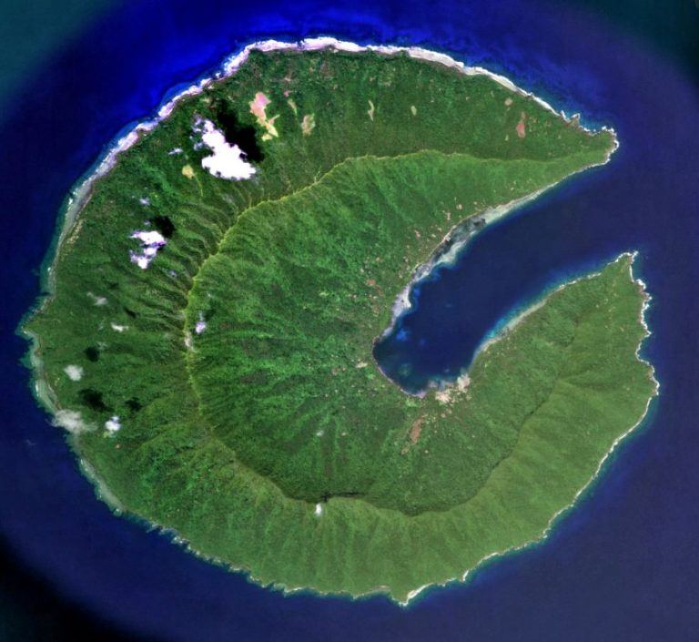 Ureparapara (the Pacman Island) Sailing Logic