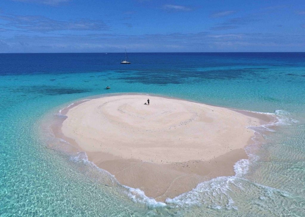 Cruising the Great Barrier Reef